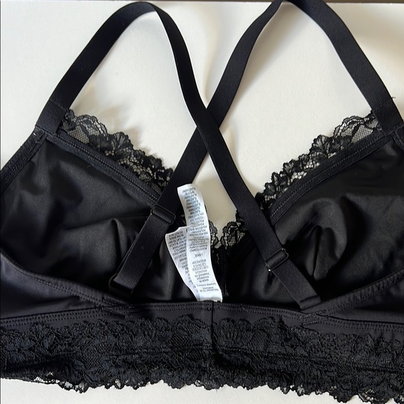 Savage X Fenty Lace Race Low Impact Sports Bra - Picture 4 of 5